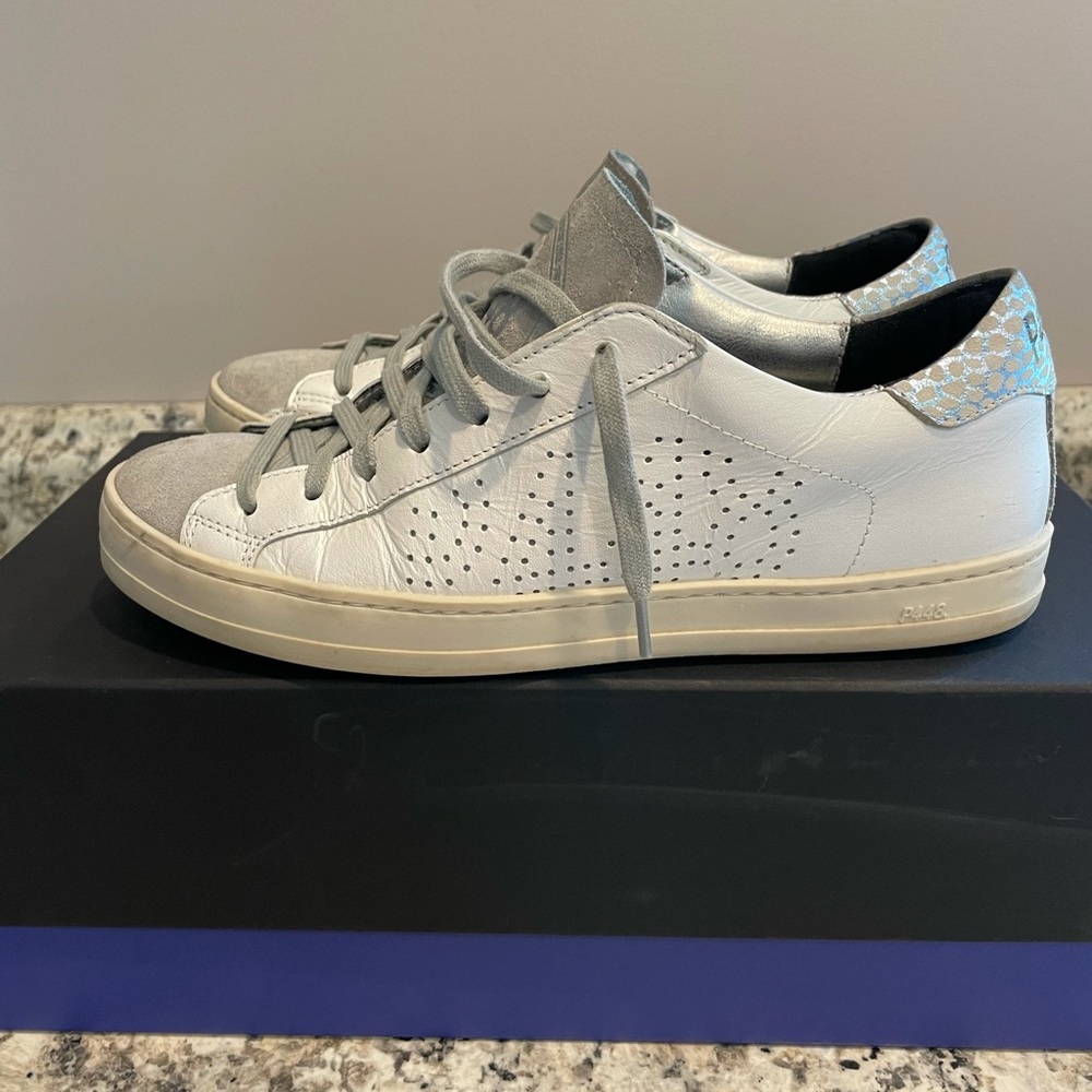 P448 John Sneaker